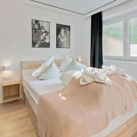 Cosy Flat In Zweiselstein With Garden